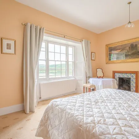 The Eyrie At Brantwood, Grand With Spectacular & Mountain Views *
